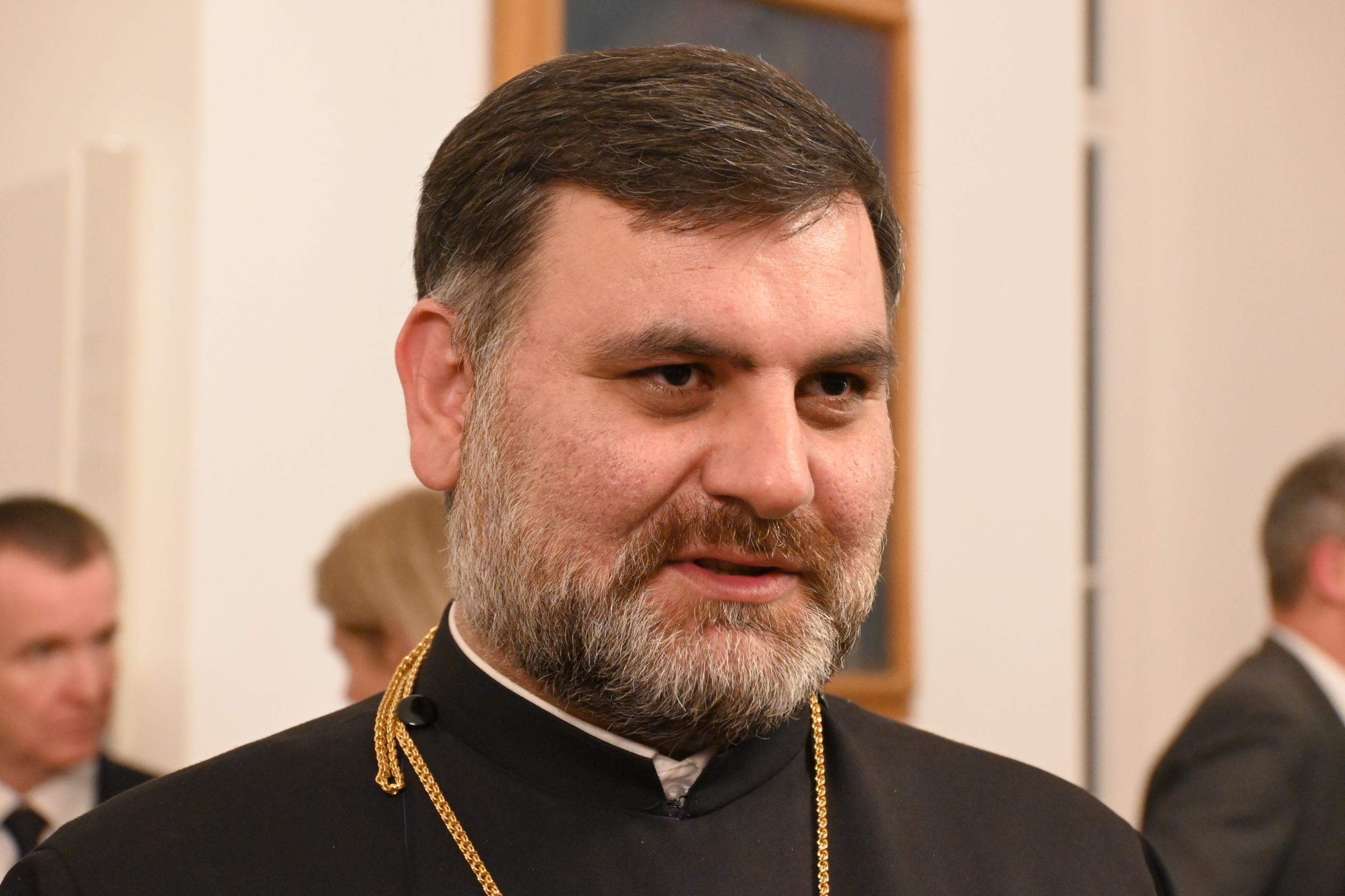 Armenisch-apostolischer Bischof Tiran Petrosyan