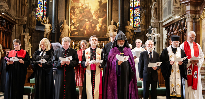 Ökumene Gleixner-Gedenken Stephansdom / Stephan Schönlaub / Erzdiözese Wien Kirchen würdigen Lebenswerk und Lebenszeugnis von Oberin Gleixner