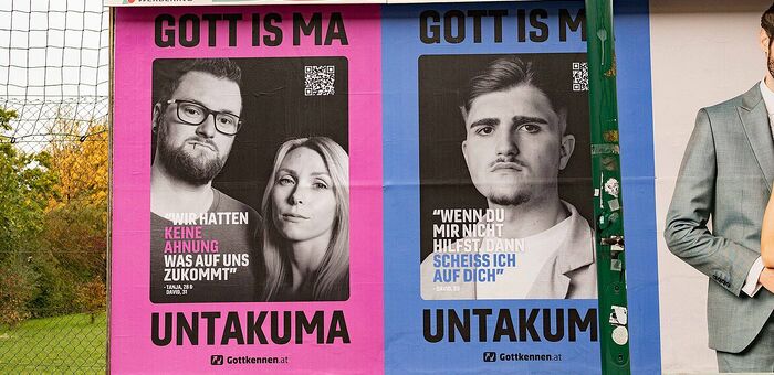 'Gott is ma untakuma'-Plakate in Oberösterreich