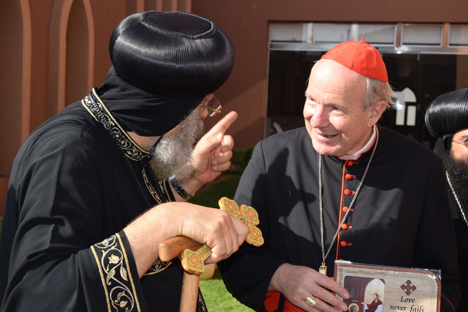 Koptisch-orthodoxer Papst-Patriarch Tawadros II. und Kardinal Christoph Schönborn