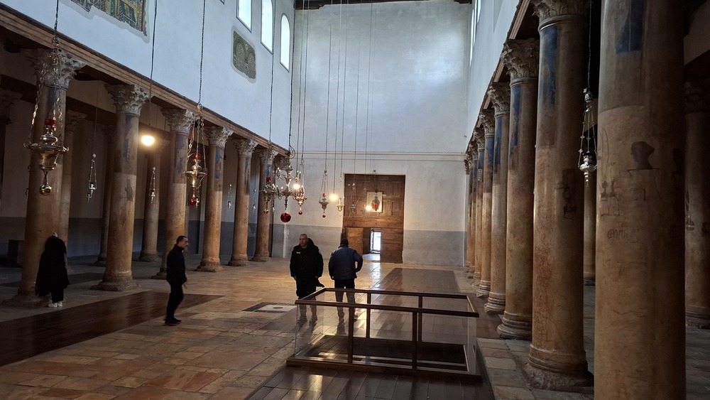 Die menschenleere Geburtskirche in Betlehem. Seit dem Krieg bleiben die Pilger völlig aus.